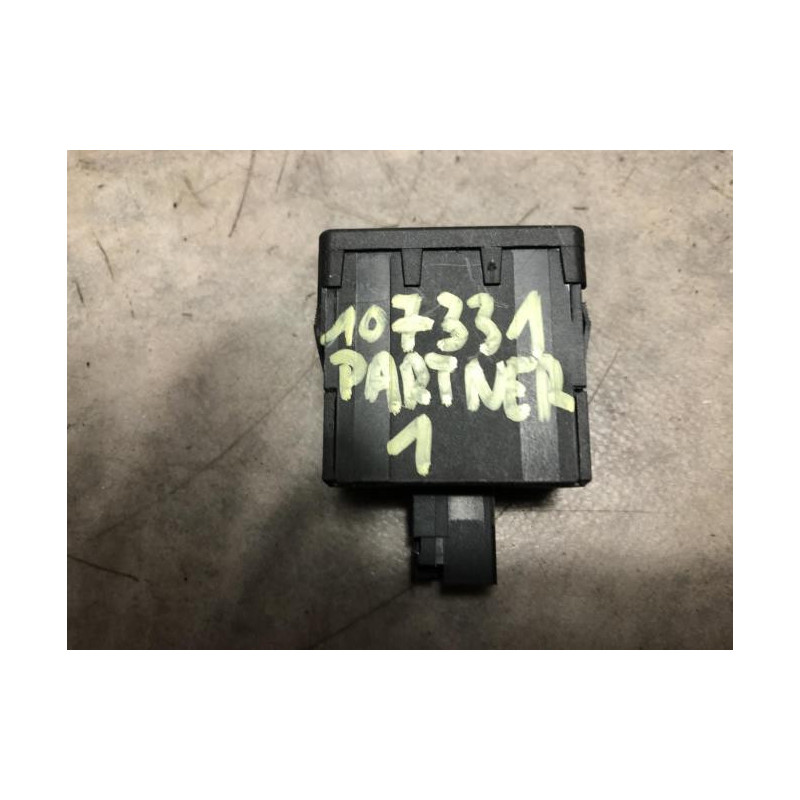 Commande de reglage hauteur de phare PEUGEOT PARTNER 1 PHASE 2 d’occasion