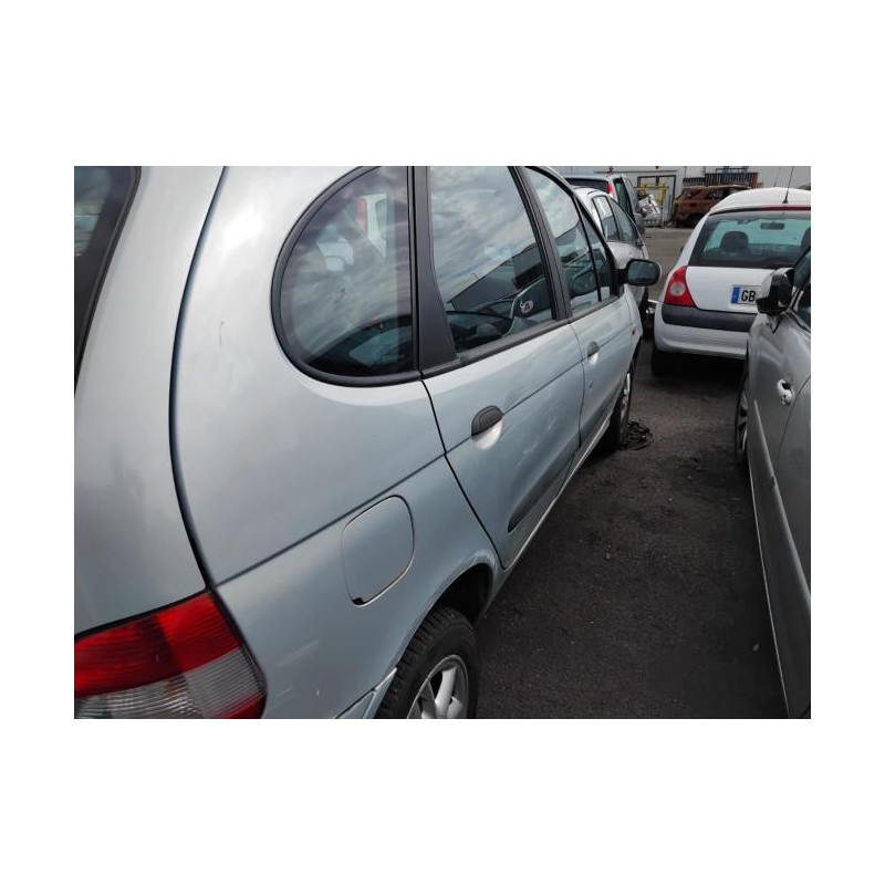 Platine feu arriere droit RENAULT SCENIC 1 PHASE 2 d’occasion