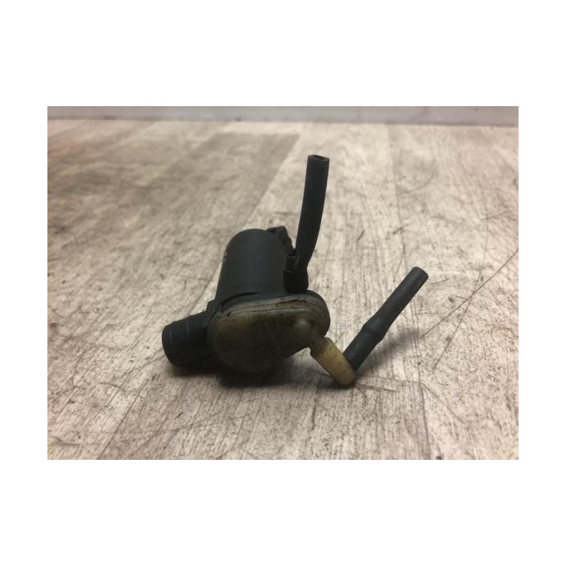 Pompe lave glace avant FORD FIESTA 5 PHASE 2 d’occasion