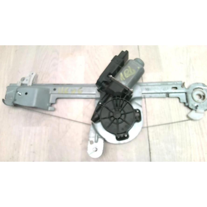 Leve vitre electrique arriere droit RENAULT SCENIC 2 PHASE 2 d’occasion