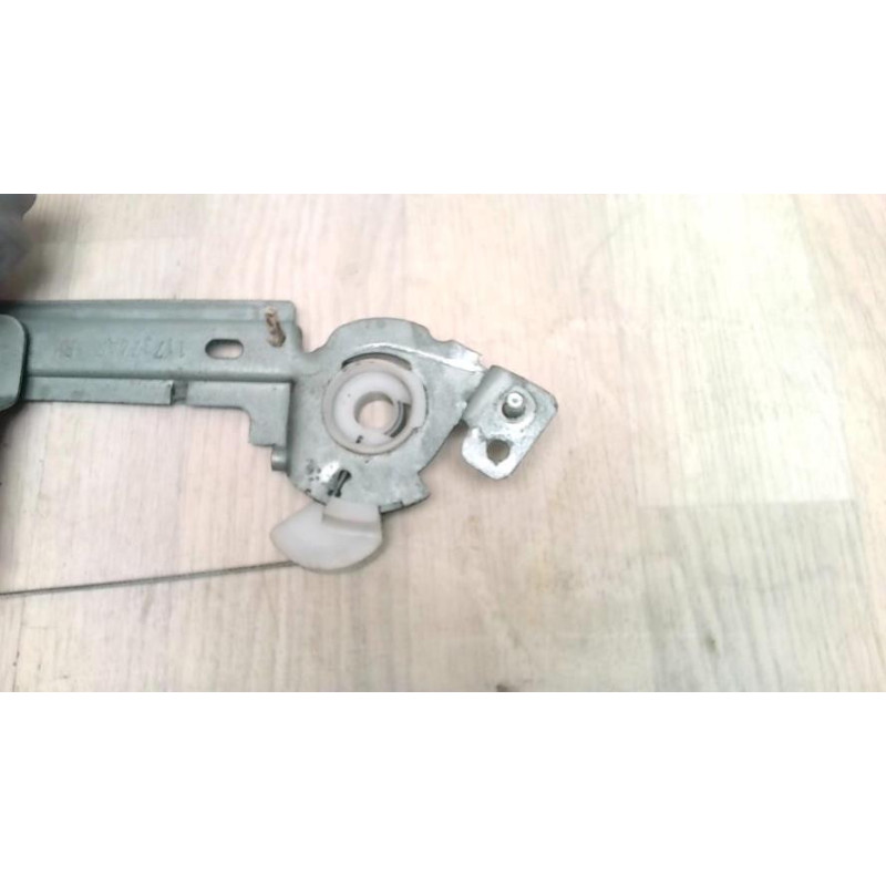 Leve vitre electrique arriere droit RENAULT SCENIC 2 PHASE 2 d’occasion