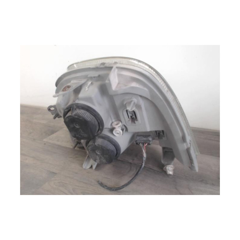 Optique avant principal droit (feux)(phare) RENAULT MASTER 2 PHASE 3 d’occasion
