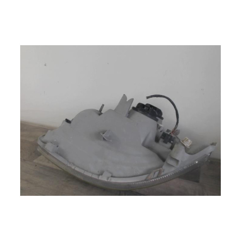 Optique avant principal droit (feux)(phare) RENAULT MASTER 2 PHASE 3 d’occasion