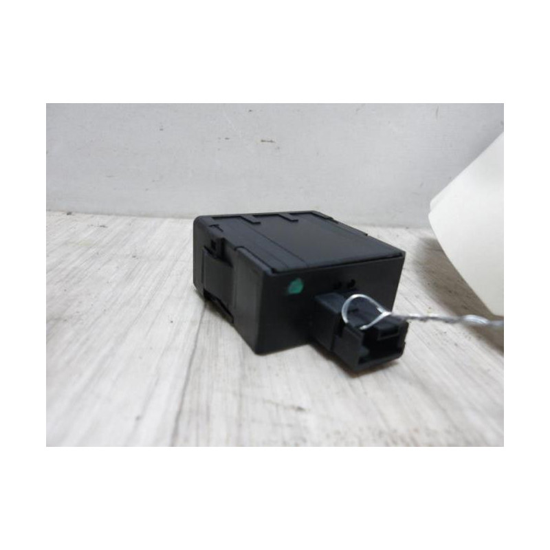 Commande de reglage hauteur de phare PEUGEOT 1007 d’occasion