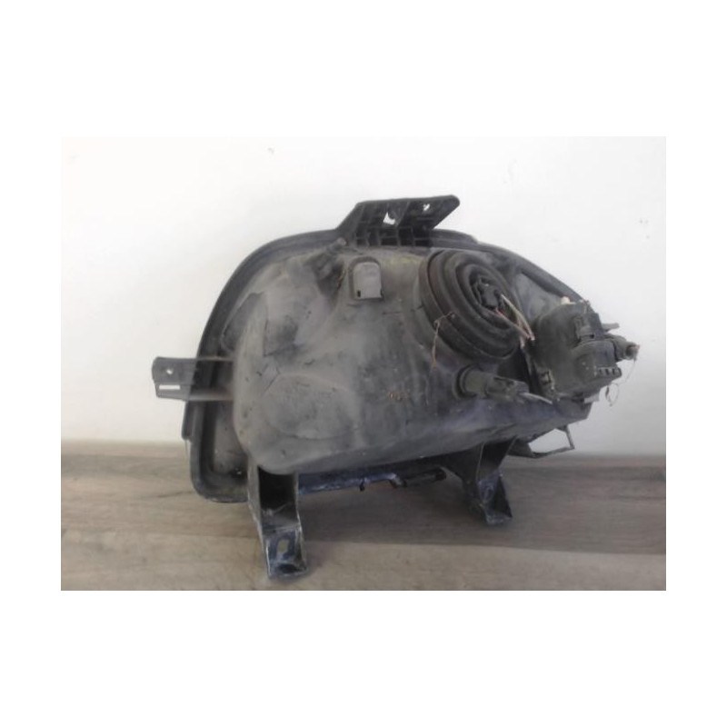 Optique avant principal droit (feux)(phare) RENAULT CLIO 2 PHASE 1 d’occasion
