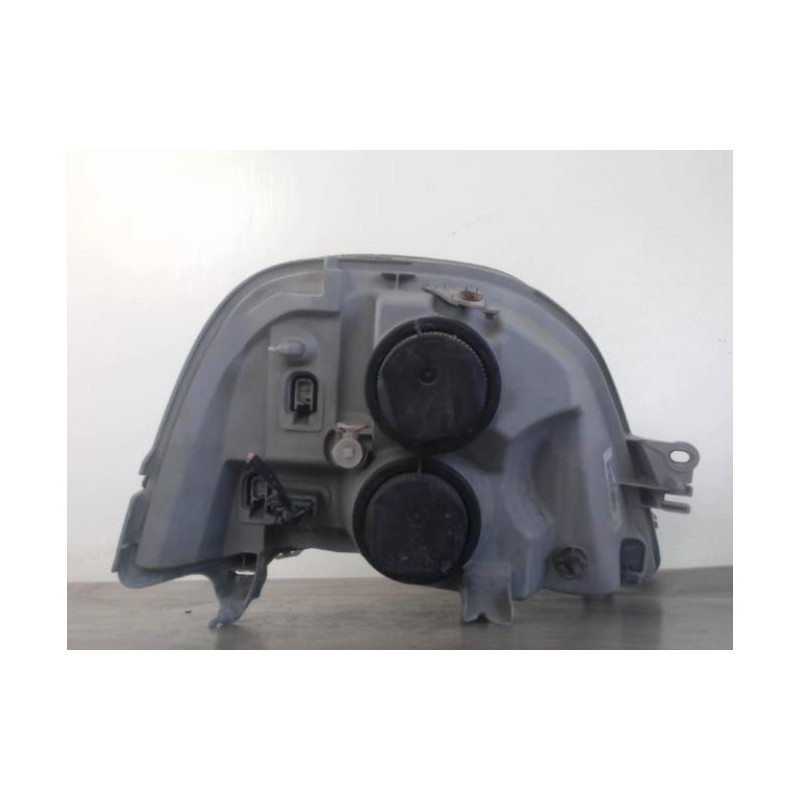 Optique avant principal gauche (feux)(phare) RENAULT MASTER 2 PHASE 3 d’occasion