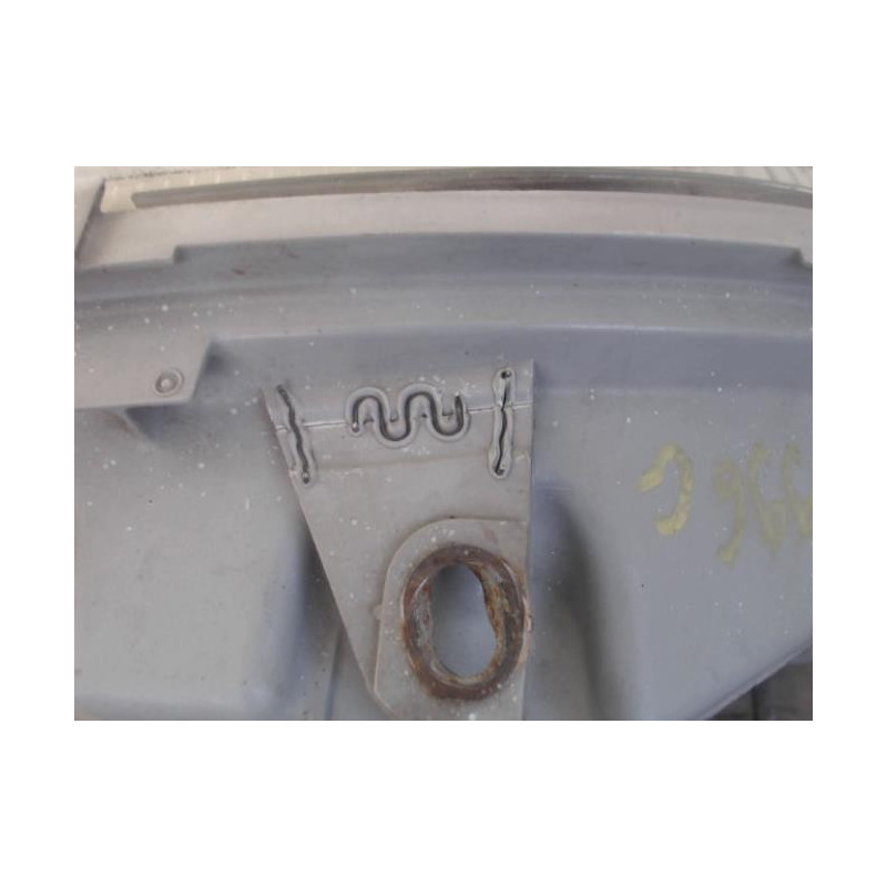 Optique avant principal gauche (feux)(phare) RENAULT MASTER 2 PHASE 3 d’occasion