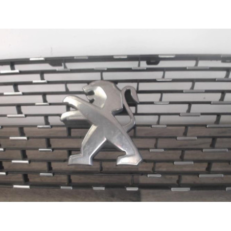 Grille de calandre PEUGEOT 3008 2 PHASE 2 d’occasion