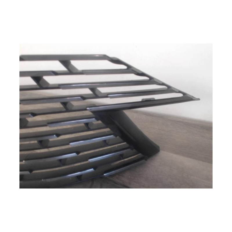 Grille de calandre PEUGEOT 3008 2 PHASE 2 d’occasion