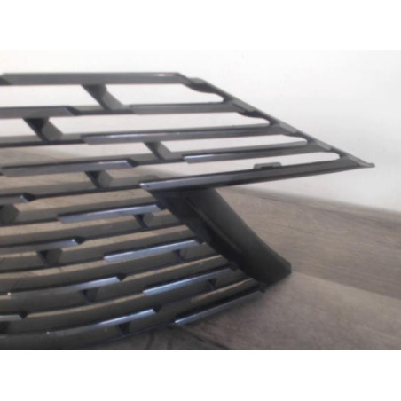 Grille de calandre PEUGEOT 3008 2 PHASE 2 d’occasion