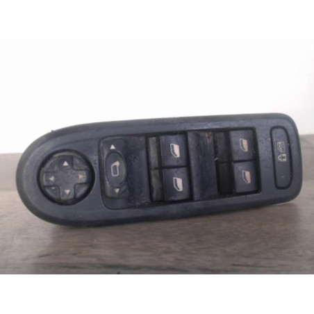Interrupteur de leve vitre avant gauche PEUGEOT 206 PHASE 1 d’occasion