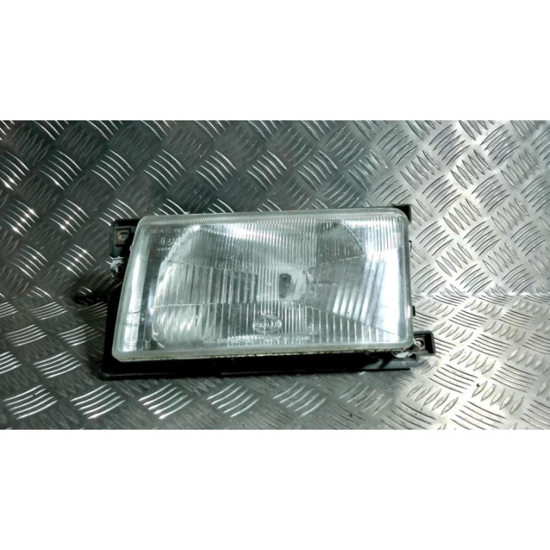 Optique avant principal gauche (feux)(phare) VOLKSWAGEN POLO 2 PHASE 2 d’occasion