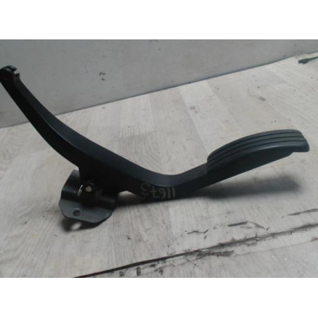 Pedale de frein DACIA SANDERO 1 d’occasion