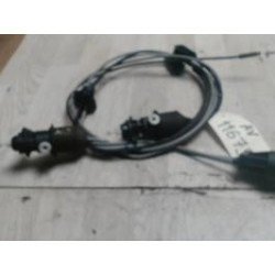 Cable ouverture capot DACIA SANDERO 1 d’occasion