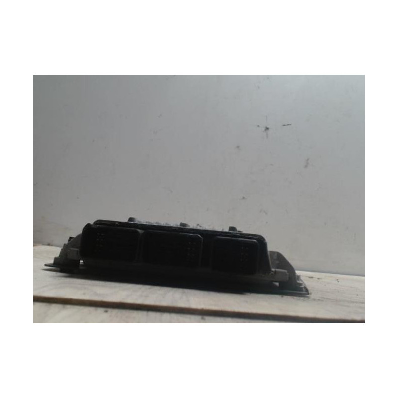 Calculateur moteur CITROEN C4 GRAND PICASSO 1 d’occasion