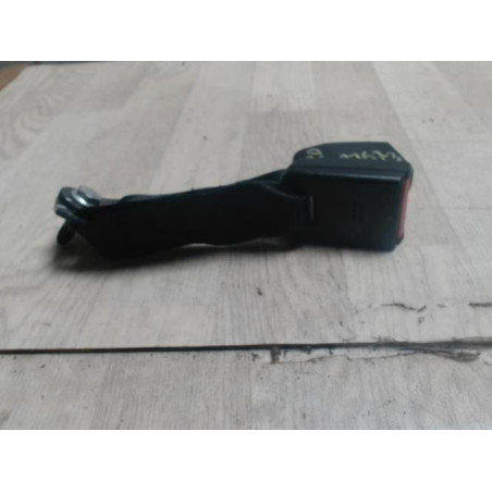 Attache ceinture arriere droit DACIA SANDERO 1 d’occasion