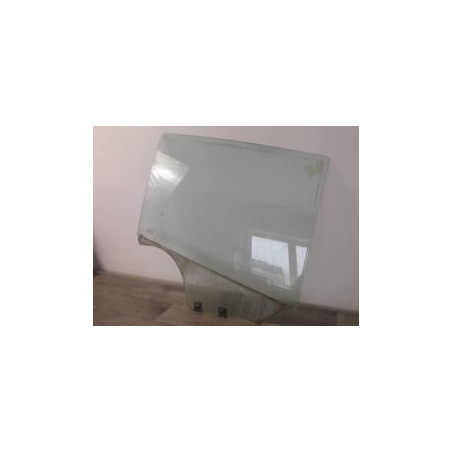 Vitre arriere droit DACIA SANDERO 1 d’occasion