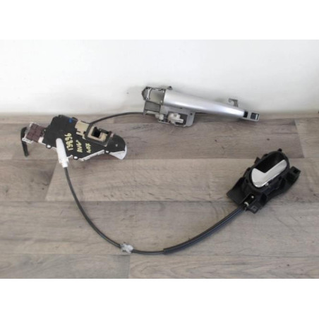 Serrure avant gauche PEUGEOT 407 PHASE 1 d’occasion