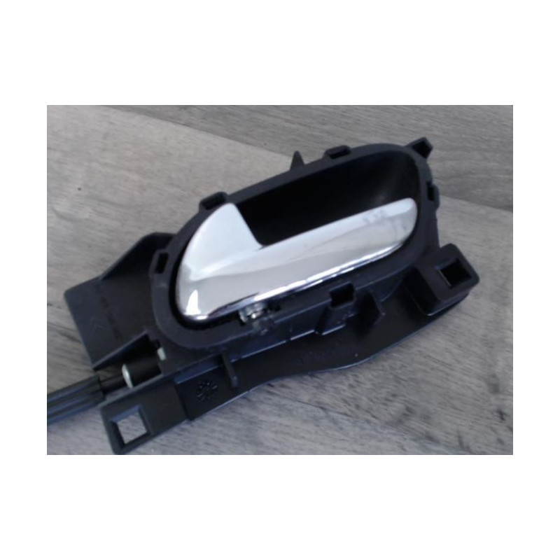 Serrure avant gauche PEUGEOT 407 PHASE 1 d’occasion