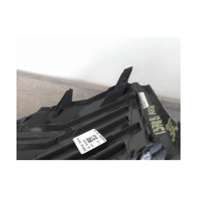 Moulure de pare choc avant PEUGEOT 3008 2 PHASE 2 d’occasion