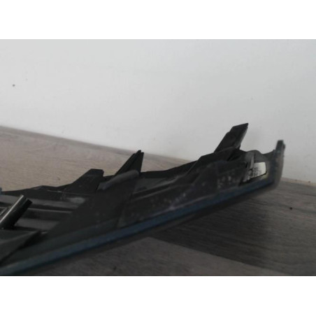 Moulure de pare choc avant PEUGEOT 3008 2 PHASE 2 d’occasion