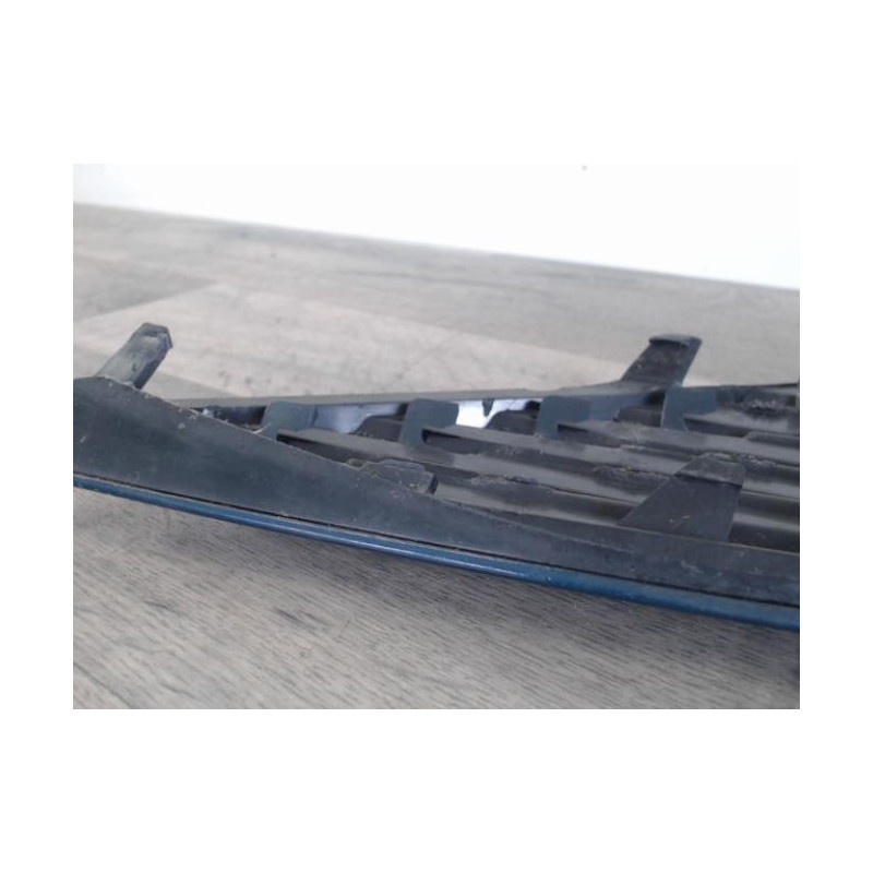 Moulure de pare choc avant PEUGEOT 3008 2 PHASE 2 d’occasion