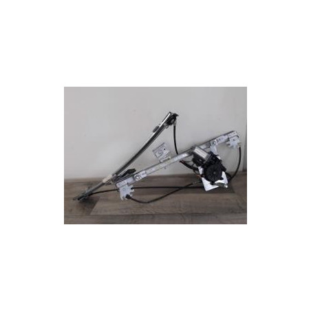 Leve vitre electrique avant droit VOLKSWAGEN POLO 3 PHASE 1 d’occasion