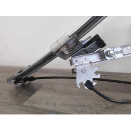 Leve vitre electrique avant droit VOLKSWAGEN POLO 3 PHASE 1 d’occasion
