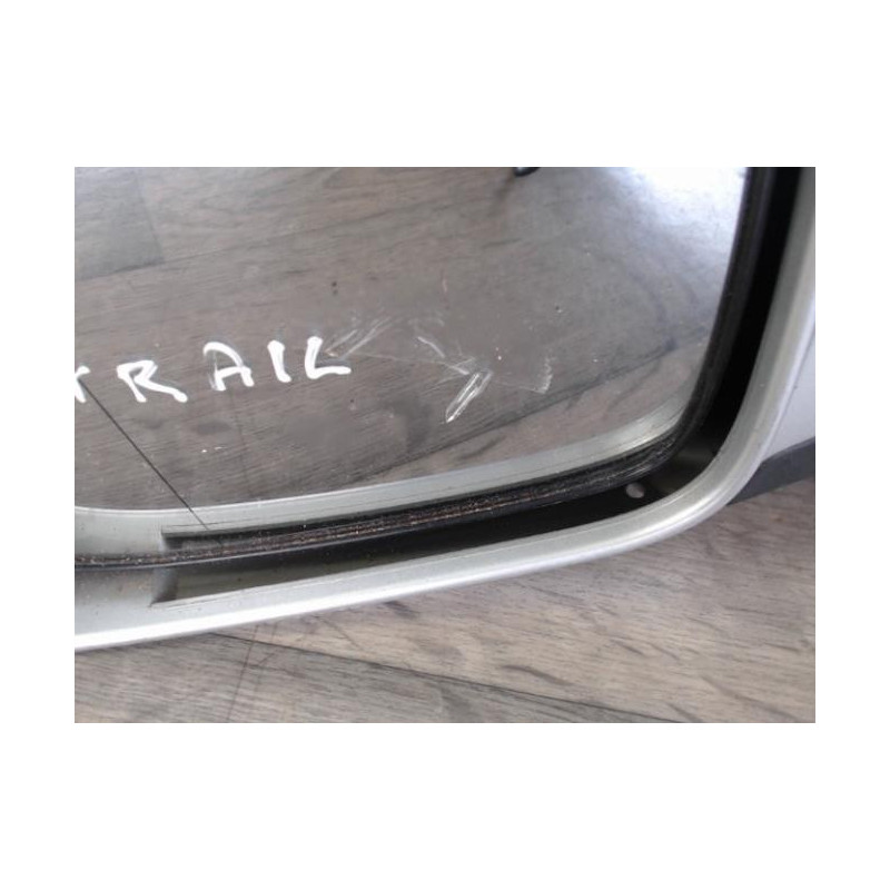 Retroviseur gauche NISSAN X-TRAIL 1 PHASE 1 d’occasion