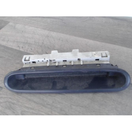 Feu arriere stop central RENAULT TWINGO 1 PHASE 1 d’occasion