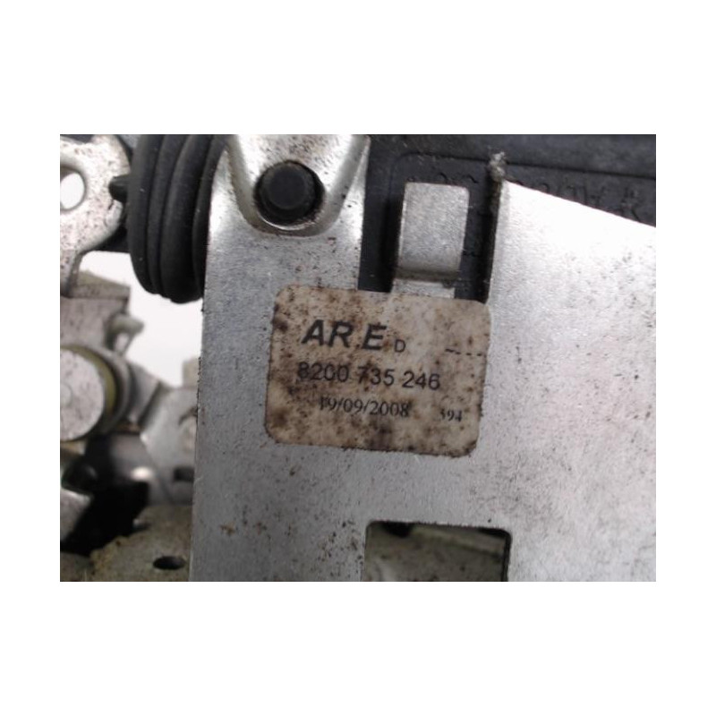 Serrure arriere droit DACIA SANDERO 1 d’occasion