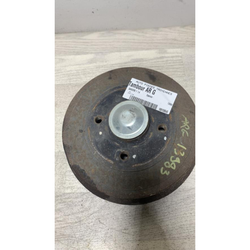 Tambour arriere gauche DACIA SANDERO 1 d’occasion