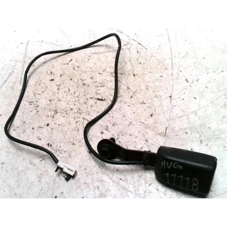 Attache ceinture avant gauche NISSAN NOTE 1 PHASE 1 d’occasion