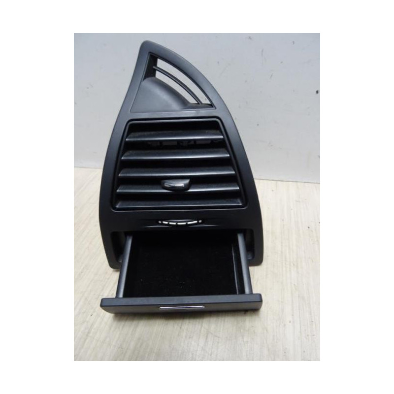 Aerateur tableau de bord avant gauche CITROEN C4 1 PHASE 1 COUPE d’occasion