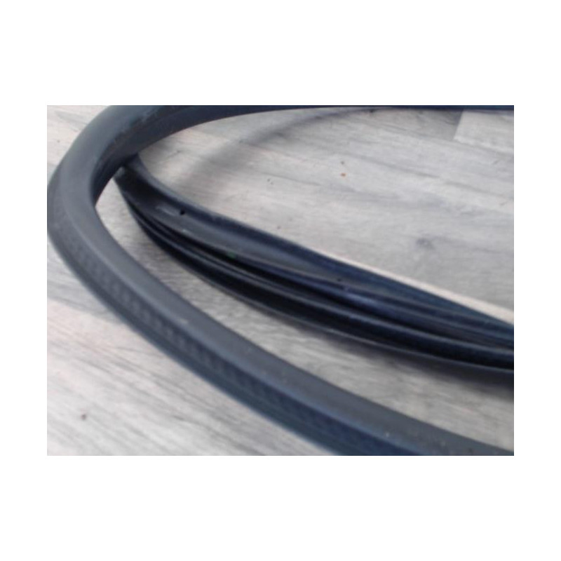Joint de porte avant gauche FORD FIESTA 6 PHASE 1 d’occasion