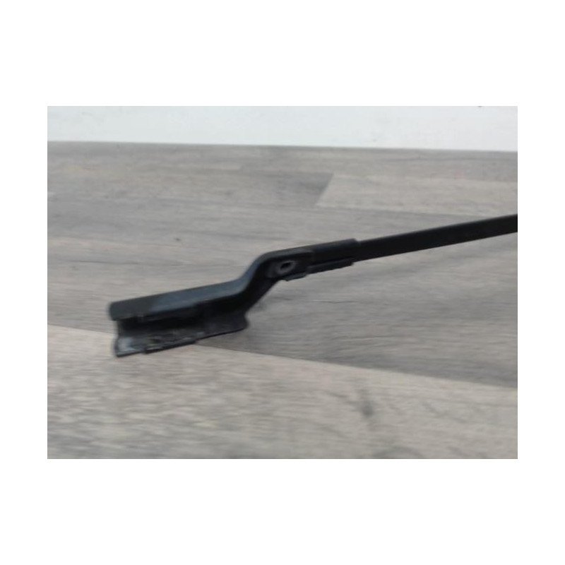 Bras essuie glace avant droit PEUGEOT 206 PHASE 1 d’occasion