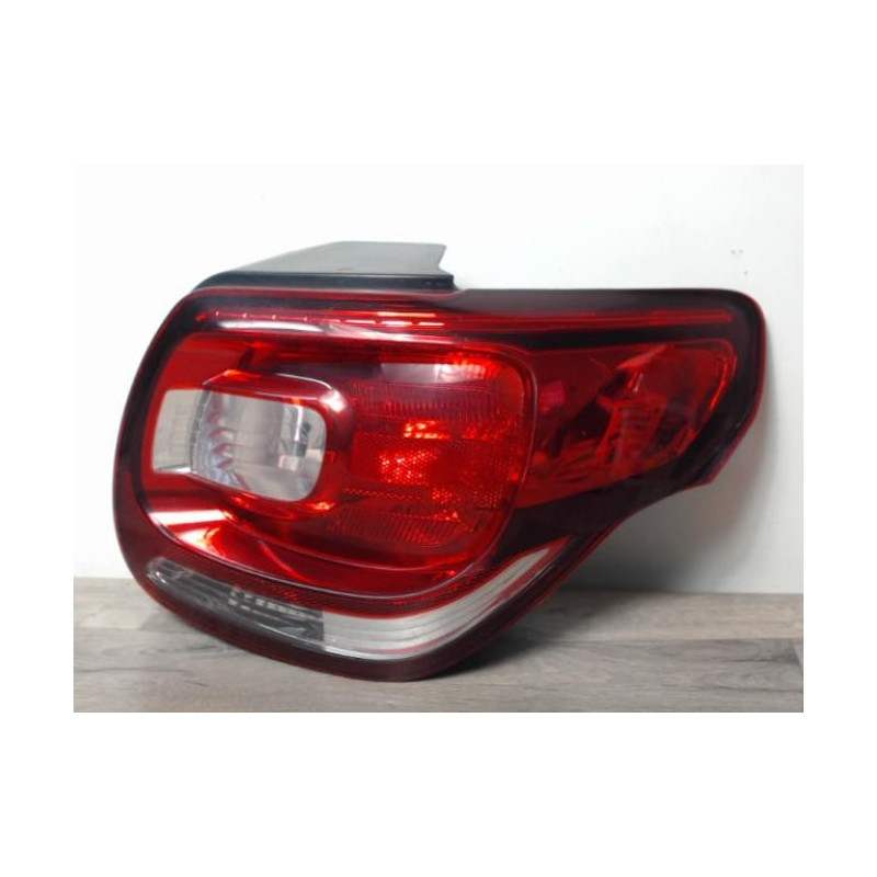 Feu arriere principal droit (feux) CITROEN DS3 PHASE 1 d’occasion