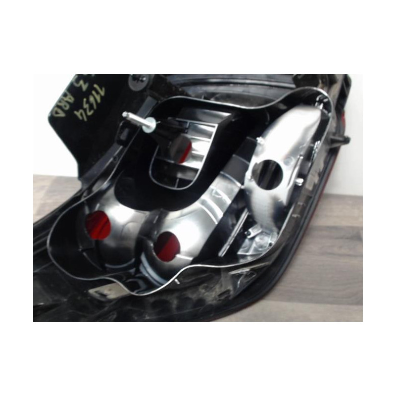 Feu arriere principal droit (feux) CITROEN DS3 PHASE 1 d’occasion