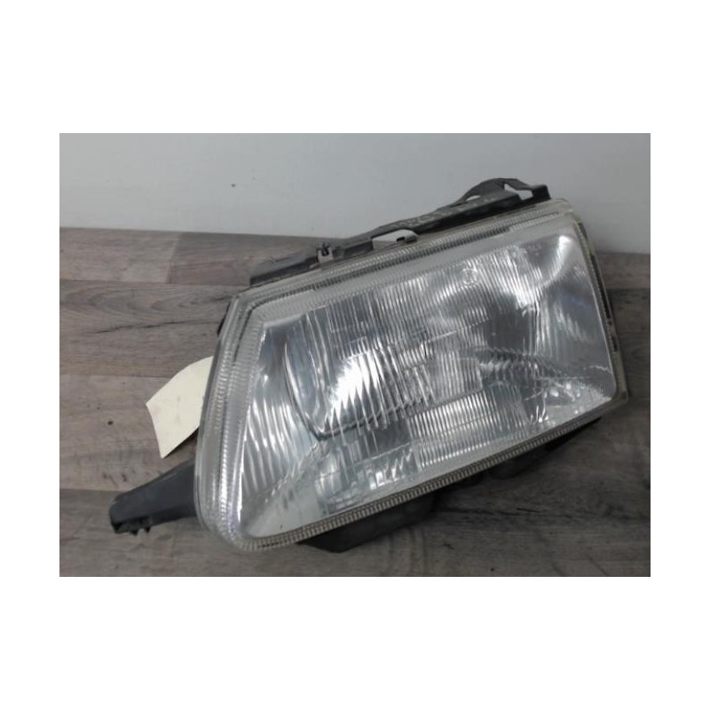 Optique avant principal gauche (feux)(phare) CITROEN SAXO PHASE 1 d’occasion