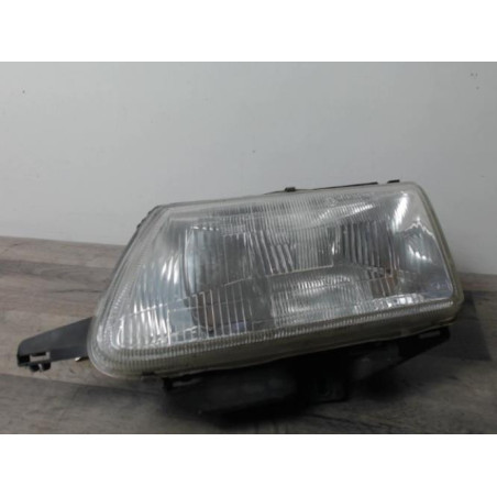 Optique avant principal gauche (feux)(phare) CITROEN SAXO PHASE 1 d’occasion