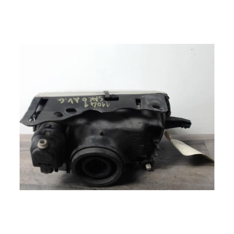 Optique avant principal gauche (feux)(phare) CITROEN SAXO PHASE 1 d’occasion
