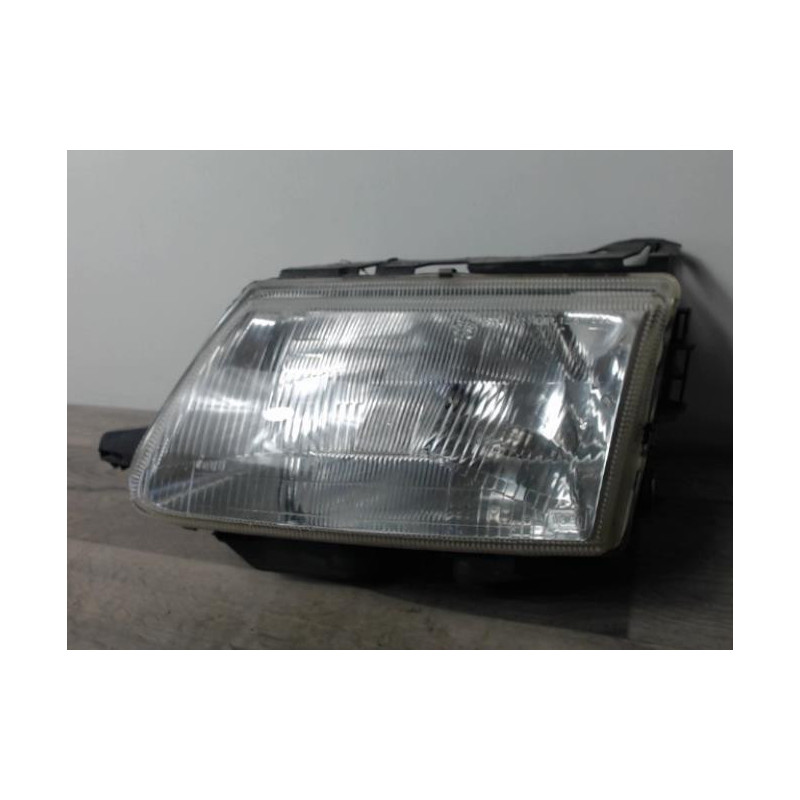 Optique avant principal gauche (feux)(phare) CITROEN SAXO PHASE 1 d’occasion