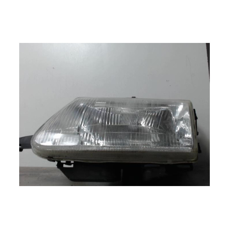 Optique avant principal gauche (feux)(phare) CITROEN SAXO PHASE 1 d’occasion