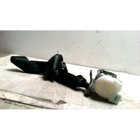 Ceinture arriere gauche TOYOTA YARIS 2 PHASE 1 d’occasion