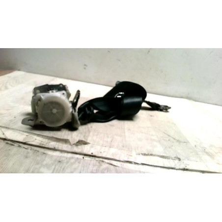Ceinture arriere gauche TOYOTA YARIS 2 PHASE 1 d’occasion