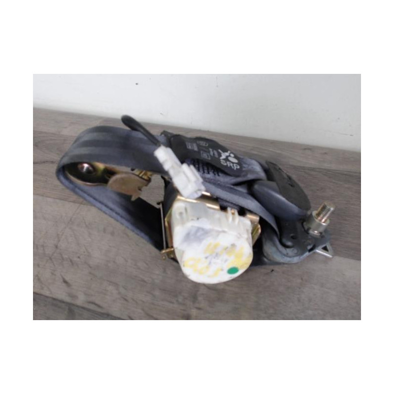 Ceinture avant gauche RENAULT CLIO 3 PHASE 1 d’occasion