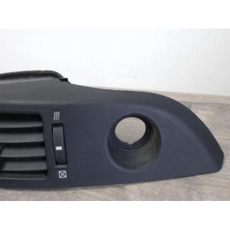 Aerateur tableau de bord TOYOTA COROLLA VERSO 2 PHASE 1 d’occasion