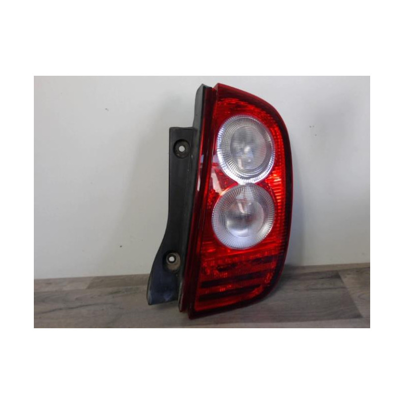 Feu arriere principal droit (feux) NISSAN MICRA 3 PHASE 2 d’occasion