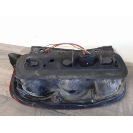 Feu arriere principal droit (feux) NISSAN MICRA 3 PHASE 2 d’occasion