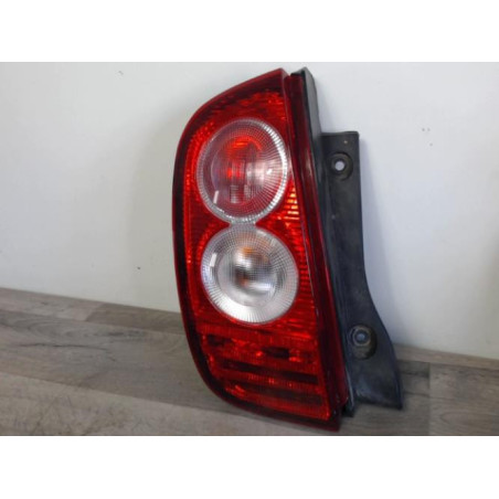 Feu arriere principal gauche (feux) NISSAN MICRA 3 PHASE 2 d’occasion